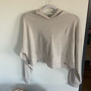 Great condition Alo “Muse Hoodie”
